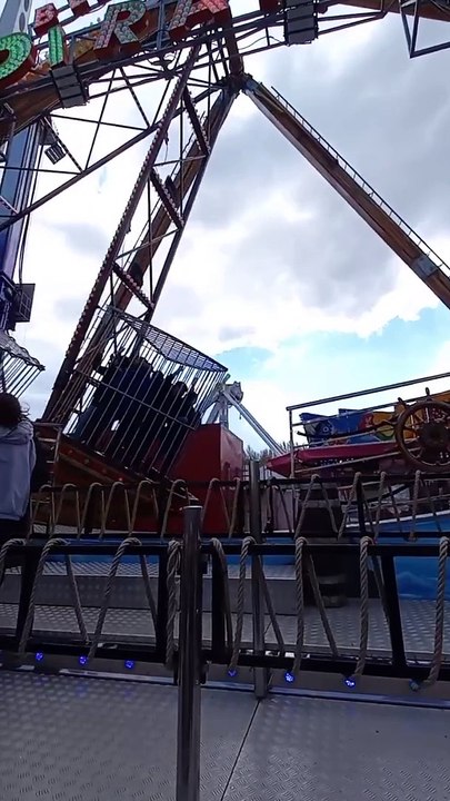 FÊTE FORAINE   Foire de GRENOBLE 2023   #grenoble  #manege #france  #foire #animation  (1)