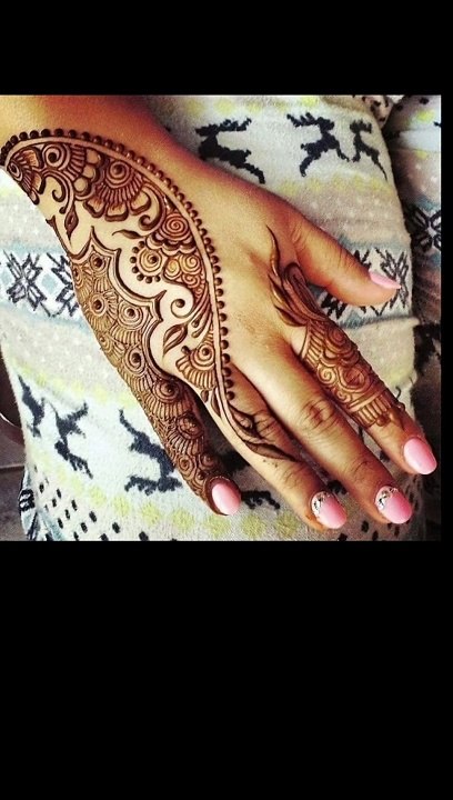 Simple beautiful mehndi design