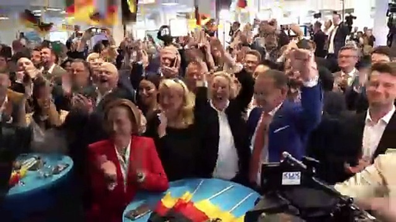 EU-Wahl: Europa rückt nach rechts - EVP bleibt stärkste Kraft