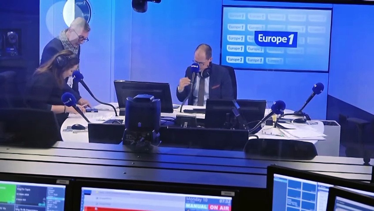 «On va y arriver !» : à Hénin-Beaumont, les militants RN rêvent d'une cohabitation avec Macron