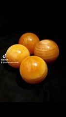 Crystal https://www.dailymotion.com/video/x8zexeg