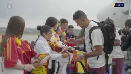 Espagne - Arrivée en Allemagne et bain de foule pour la Roja