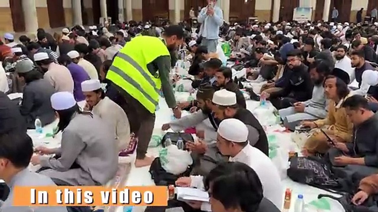 EGYPT  1200 Year OLD Masjid mein IFTAR, Tarawih & History of Jama Al-Azhar- zubair riaz