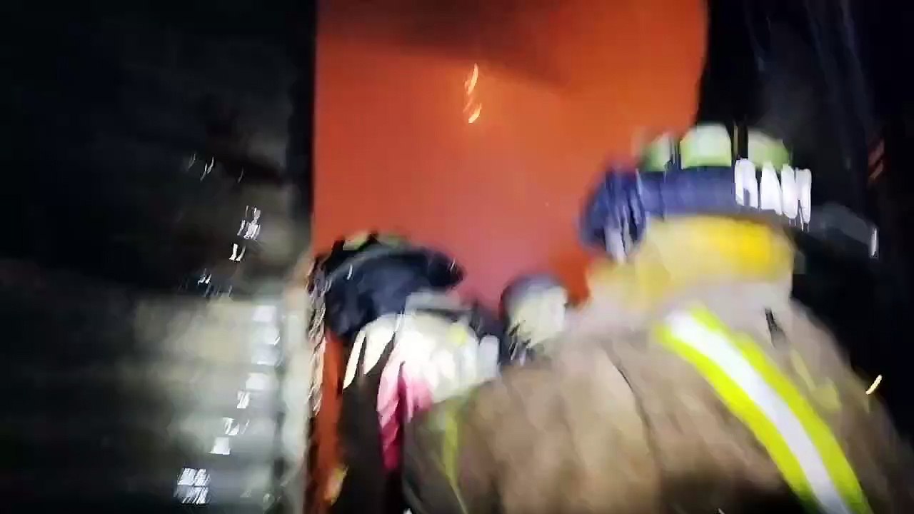 Vivienda en llamas