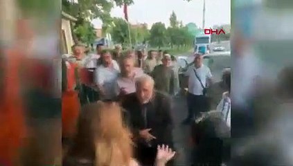 Kuduz alarmı verilen mahalle karıştı: Gözaltılar var