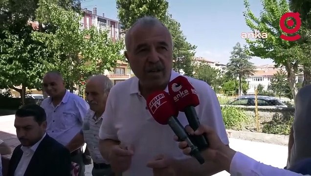Çorum'da Bahçelievler Mahallesi sakinleri, çürüdüğünü belirttikleri 50 yıllık evlerinin kentsel dönüşüme alınmasını istiyor