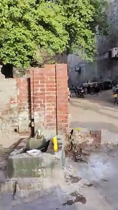 Lahore ka Urdu bazar
