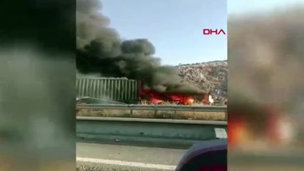 Zincirleme kaza da araçlar alev topuna girdi!