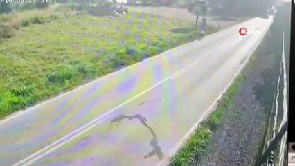 27 kişinin yaralandığı kaza kameraya yansıdı