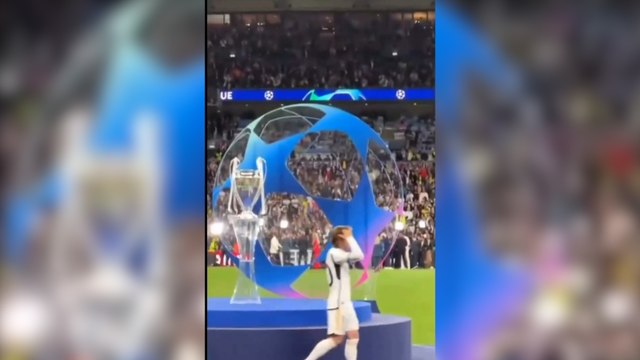 Se hace viral lo que hacen Modric y Kroos después de seis Champions antes de que Nacho la levante