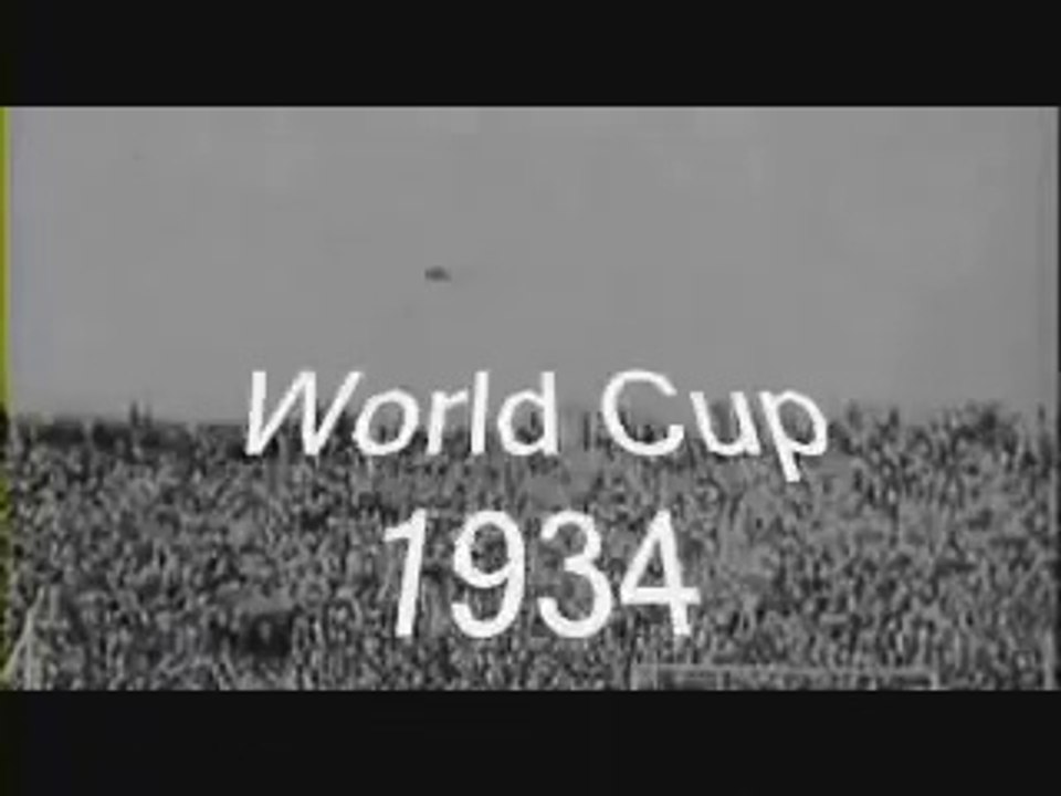 1934. Italia gana el Mundial delante de Mussolini
