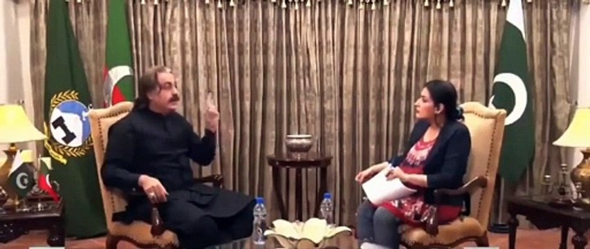 ‏ہم انکا وہ حشر کریں گے یہ لوگ یاد رکھیں گے اگر انہوں نے عمران خان کو مائنس کرنے کا سوچا بھی۔ علی امین گنڈا پور تو آج بھرپور فارم میں ہیں۔