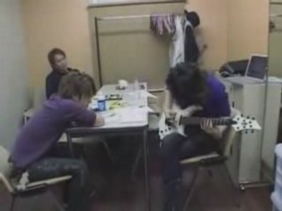 Nightmare - Sakito playing the Mario songs