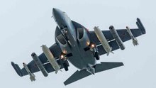 ビデオ：ロシアがパイロット訓練用の新しいヤク-130戦闘機を受領