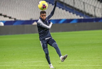 Séance ludique devant le but