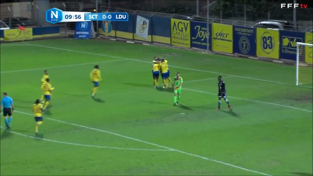 Le SC Toulon ouvre le score sur une tête plongeante de DELGADO !