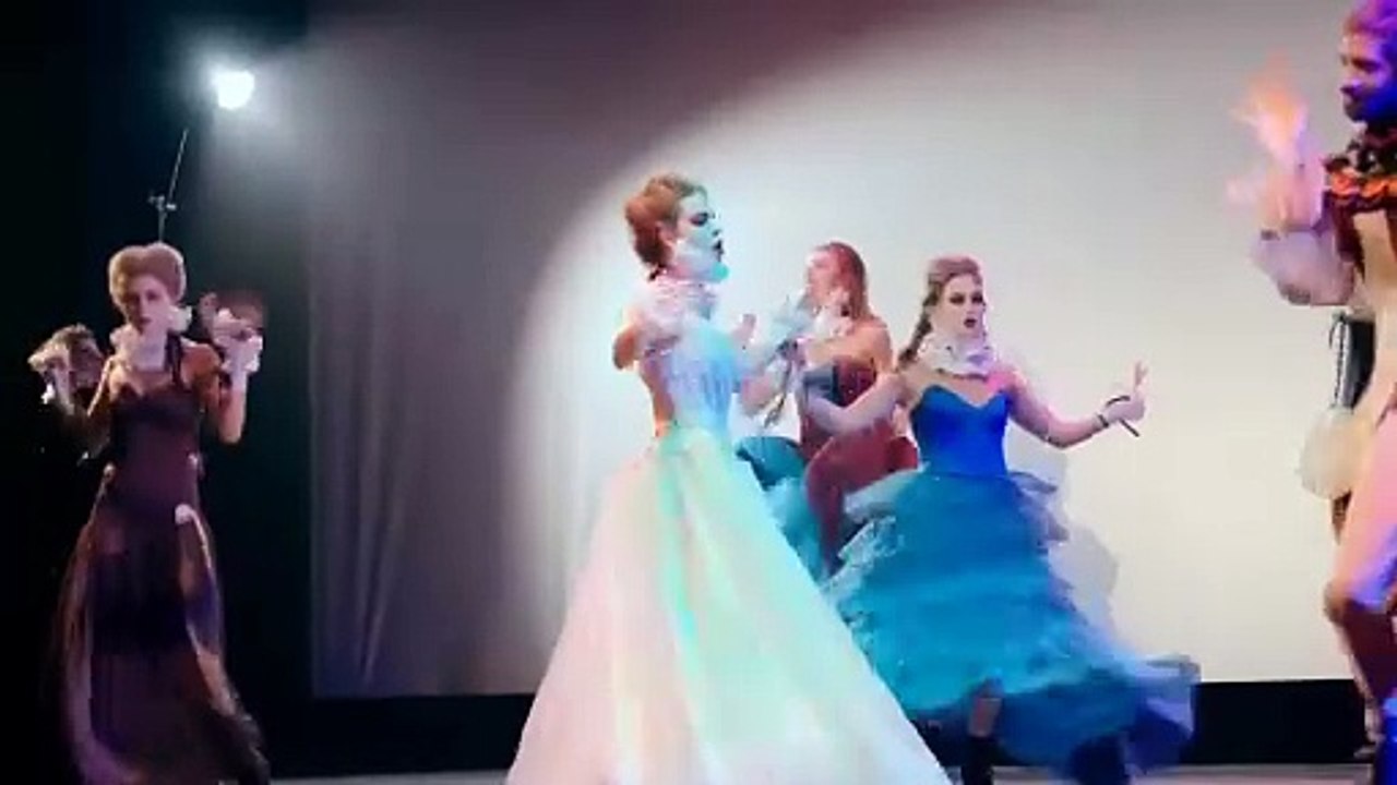 Sophie Hall ✅ Wiki, Biography, Brand Ambassador, Age, Height, Weight, Lifestyle, Facts