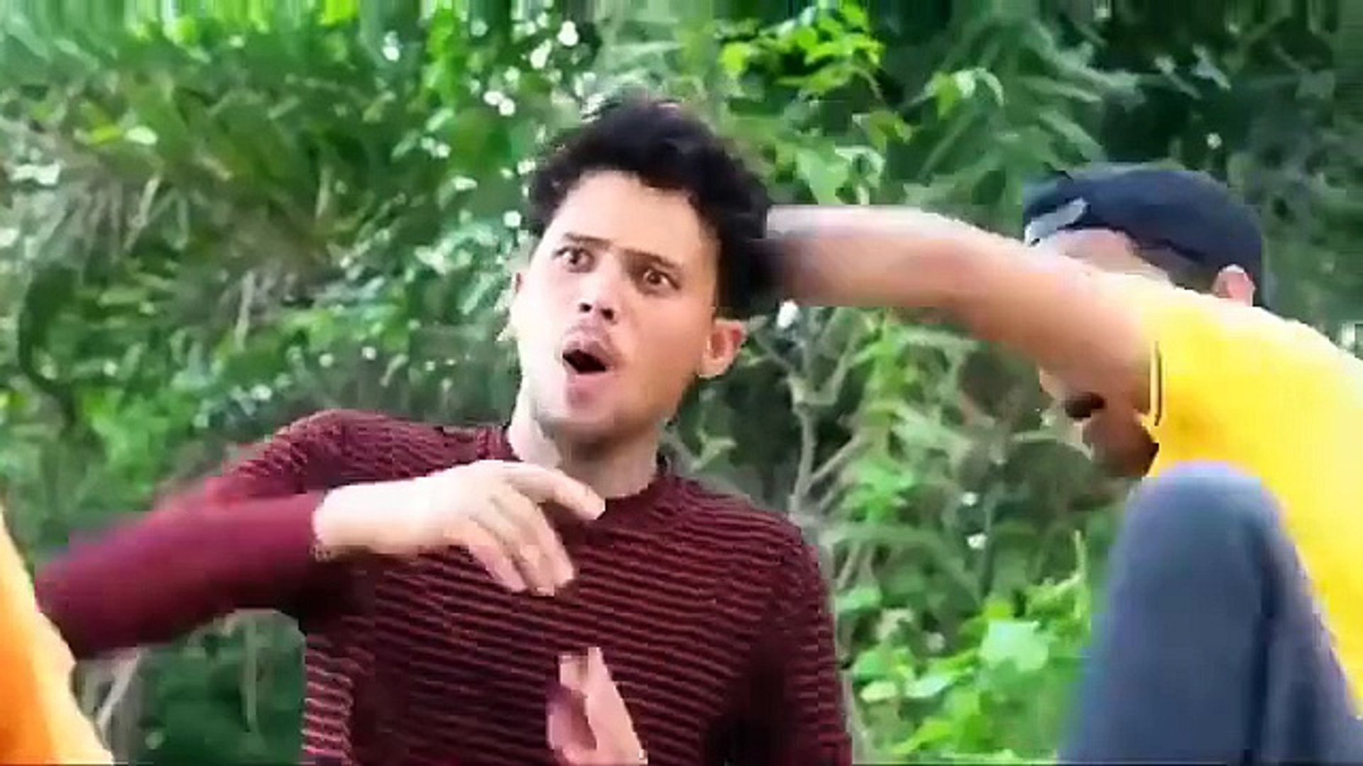 Funny Pakistani Peoples Moments    funny moments of pakistani