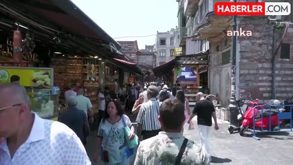 Emekli, Bayramı Buruk Karşılıyor: "Sadaka Gibi 3 Bin Lira Bayram İkramiyesi Verdiler. Artık Torunlarım Bayram Hediyesi Getiriyor"