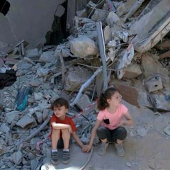 بيلا حديد تدعم غزة بفيديو كليب