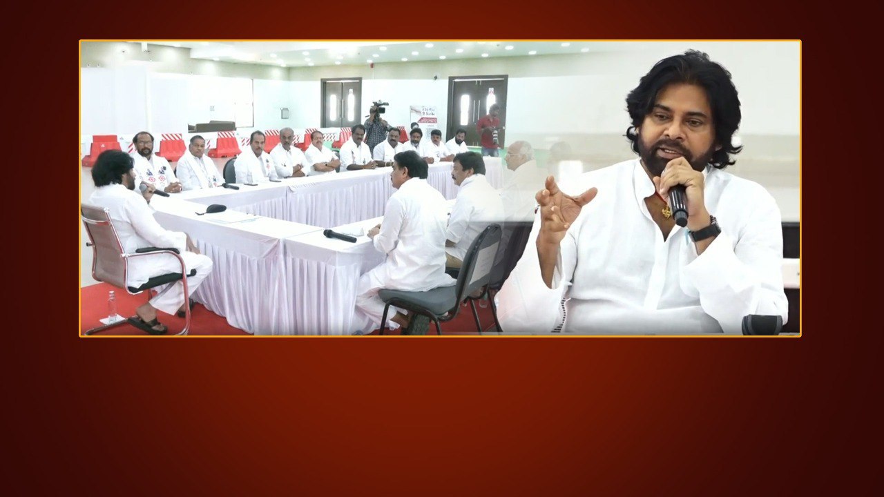 Janasena పార్టీ శాసనసభ పక్ష నేతగా Pawan Kalyan ఫస్ట్ స్పీచ్ | Oneindia Telugu