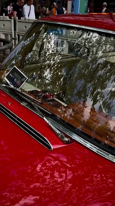 Red car