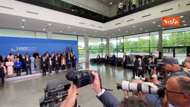 Zelensky a Berlino per la conferenza sulla ricostruzione dell'Ucraina