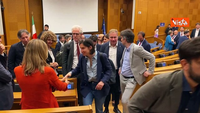 Risultati Europee, Elly Schlein lascia la sala al termine dell'assemblea con i gruppi parlamentari