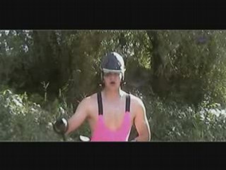 Soviet Attitude 30 : Les Flics vs Les Super Héros!