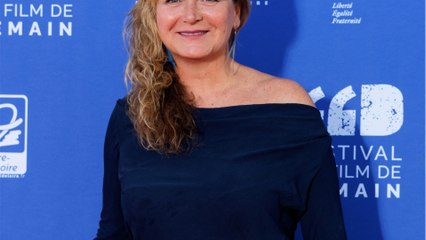 Qui est Julie Ferrier