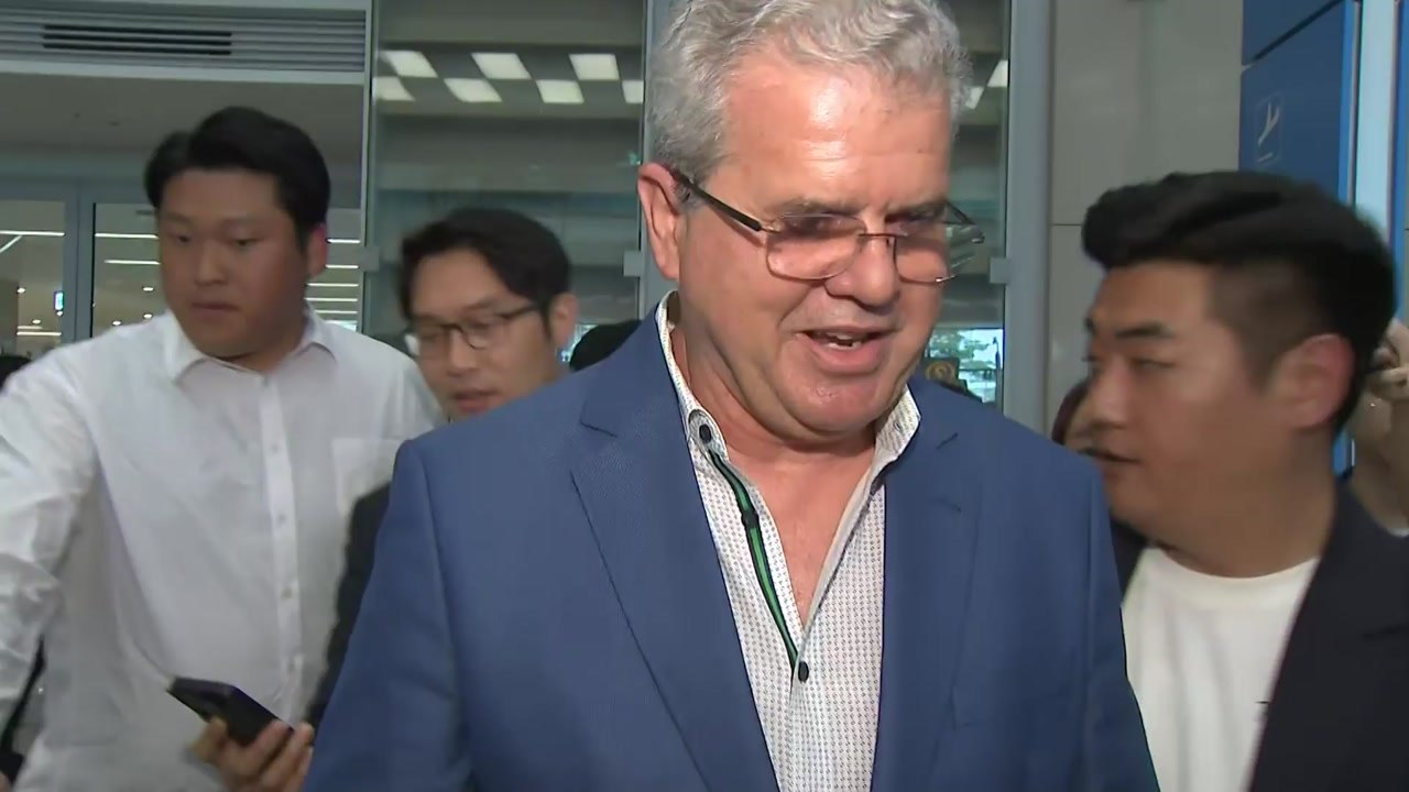 액트지오 아브레우 고문 출국...시추 위치 자문 예정 / YTN