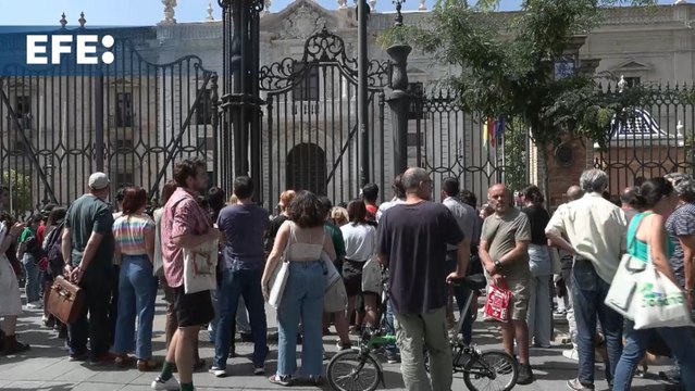 Estudiantes propalestinos se concentran tras el desalojo en la Universidad de Sevilla