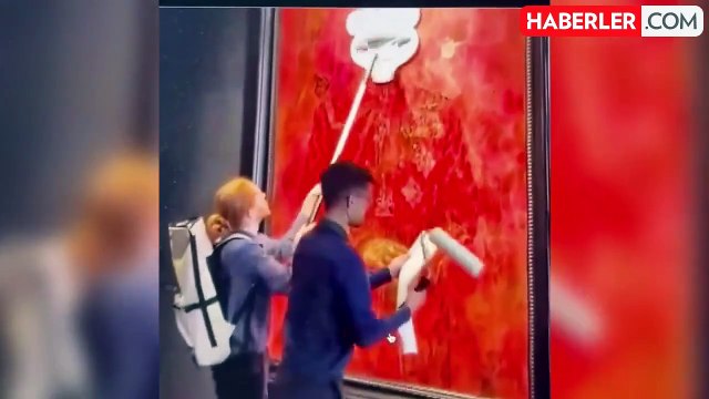 Hayvan hakları aktivistleri, Kral Charles'ın resmi portresini tahrip etti