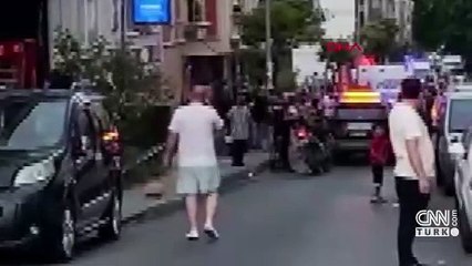 Küçükçekmece’de alacak meselesinde kan aktı! Saldırganın üzerine atladı