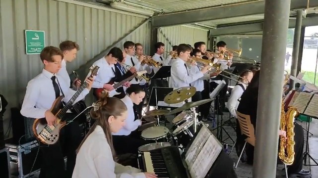 Italia, primo allenamento in musica: presente sugli spalti una banda che suona Azzurro