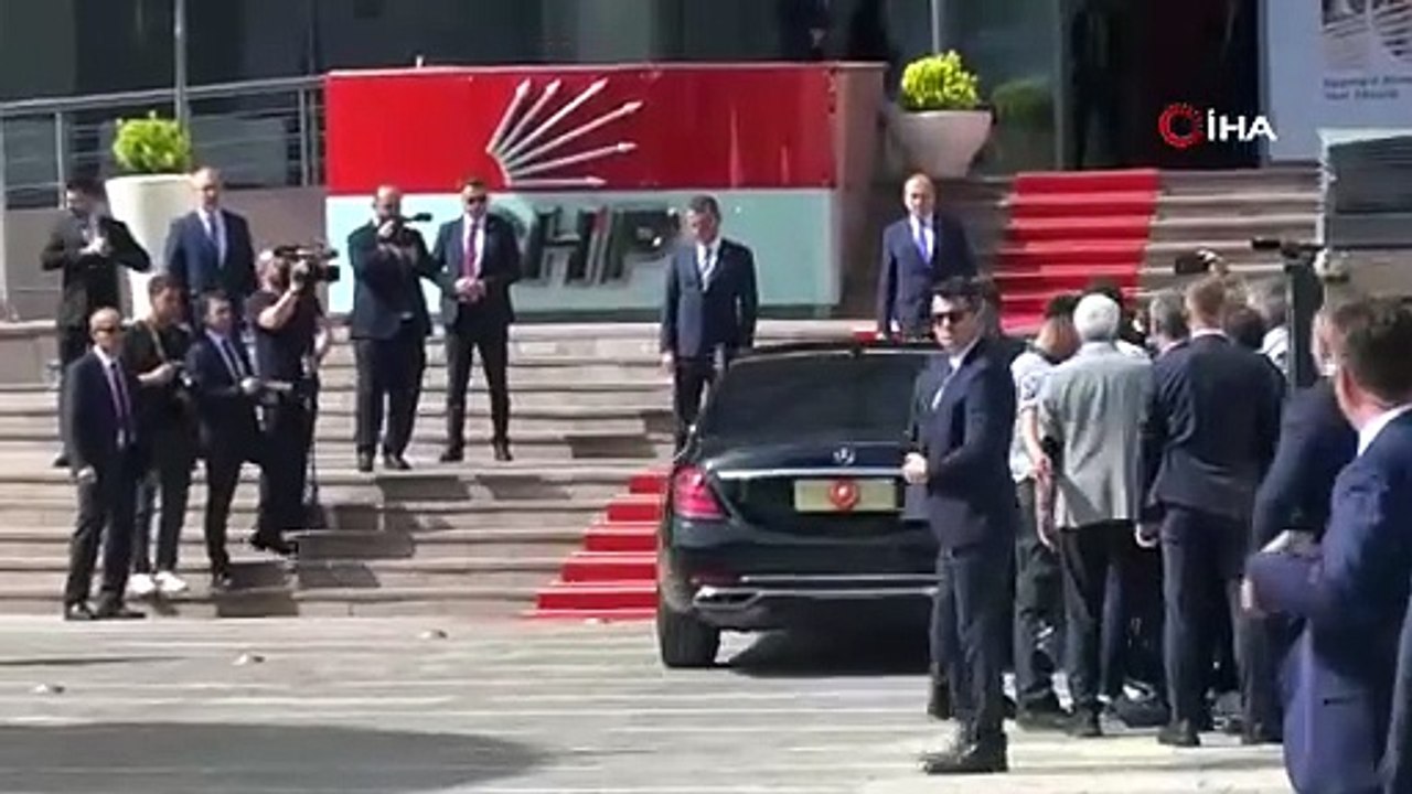 Cumhurbaşkanı Erdoğan 18 yıl sonra CHP Genel Merkezi'nde!