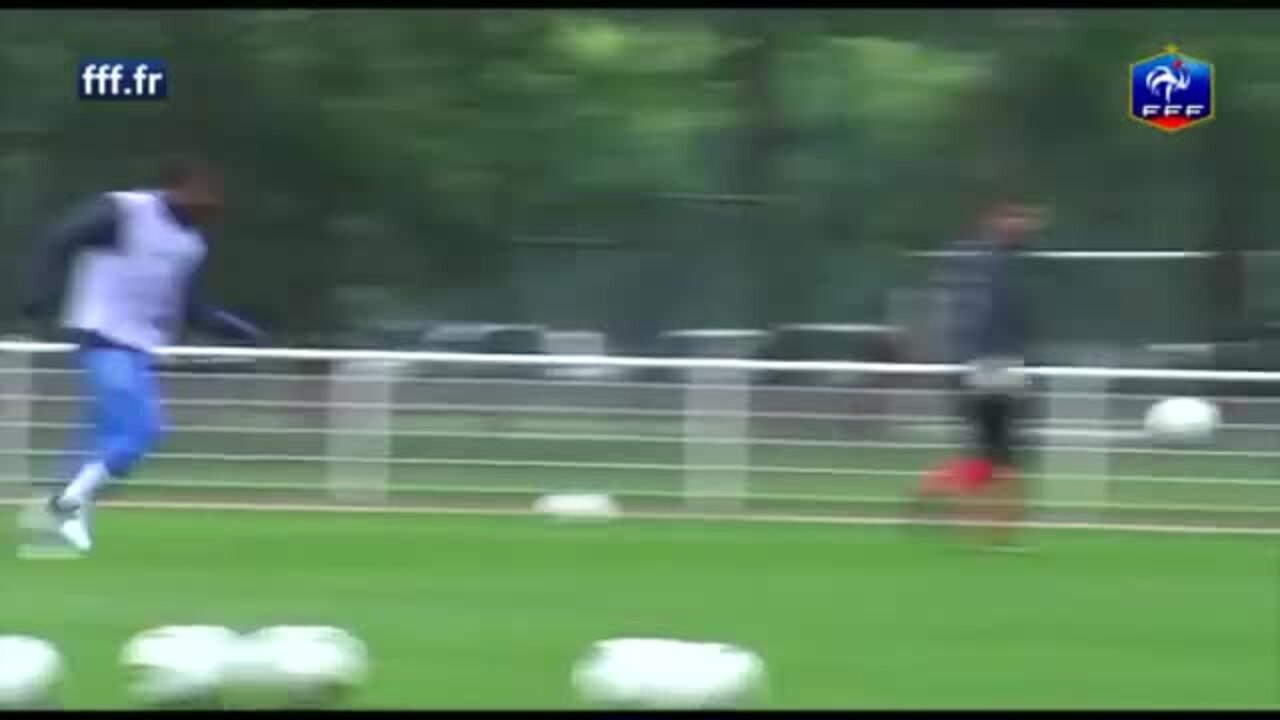 Patrice Evra Les Bleus sont une priorité