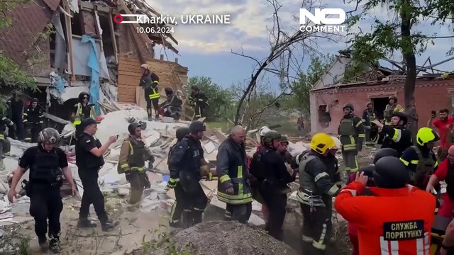 إصابة 10 أشخاص وتضرر منزلين إثر غارة جوية روسية على خاركيف شرق أوكرانيا