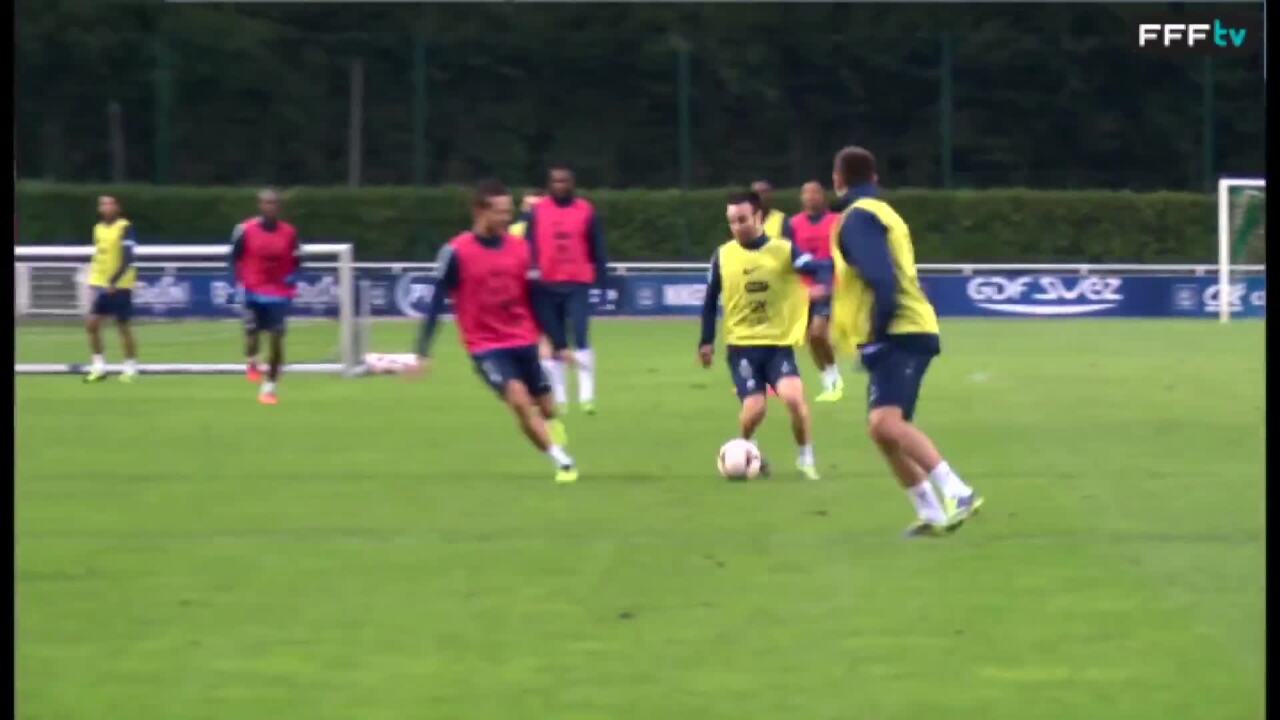 Insolite Lloris... buteur (Equipe de France)