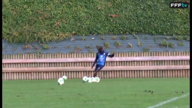 Benzema - Ribéry reprises de volées à la pelle (France - Ukraine 2013)