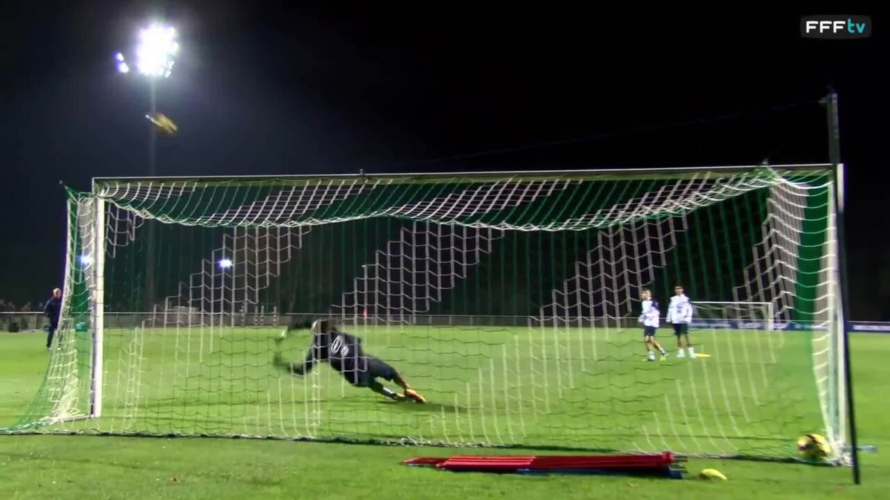 Reprises de volée, buts et arrêts à Clairefontaine