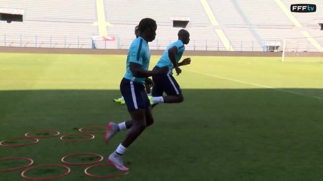 Exercices de vivacité avec les Bleus à Tirana