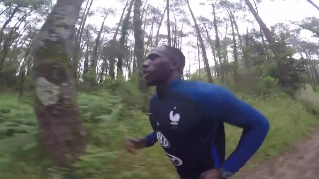 En immersion au coeur du footing des Bleus !