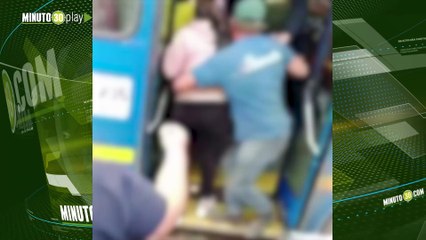 Pasajeros se fueron a los golpes con un conductor de un bus de SITP en Bogotá