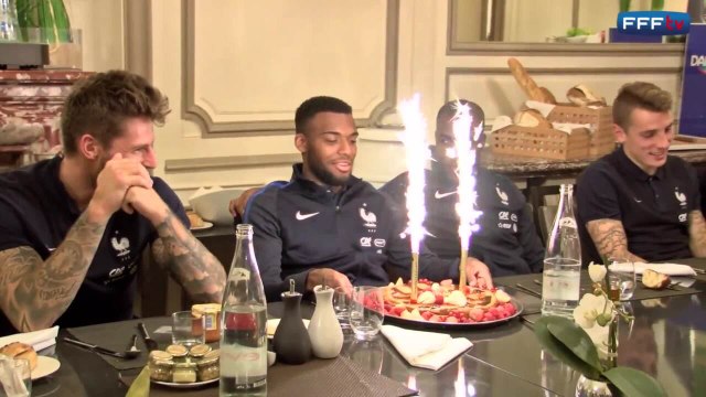 Thomas Lemar fête ses 21 ans avec les Bleus !