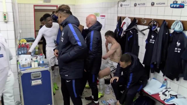 Dans le vestiaire des Bleus après Luxembourg-France !