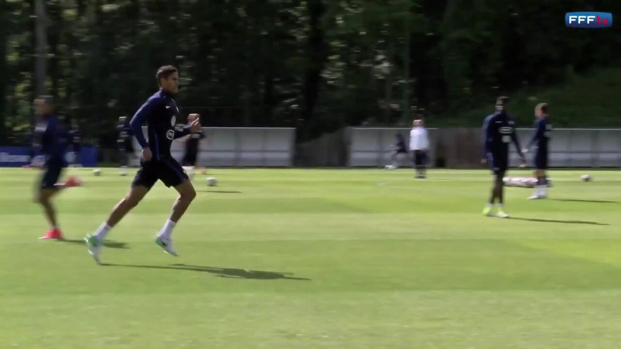 Dernier entraînement avant la Suède pour les Bleus