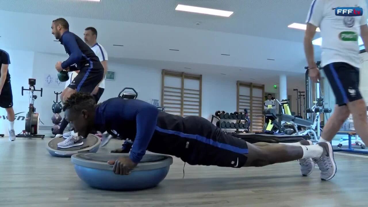 Gainage, proprioception et renforcement pour les Bleus