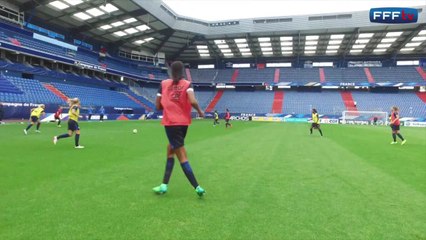 Amical mise en place au stade d'Ornano avant France-Chili