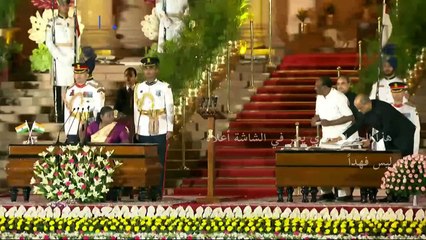 قطّ خلال مراسم أداء الحكومة الهندية اليمين الدستورية يثير الريبة